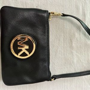 Wallet/wristlet